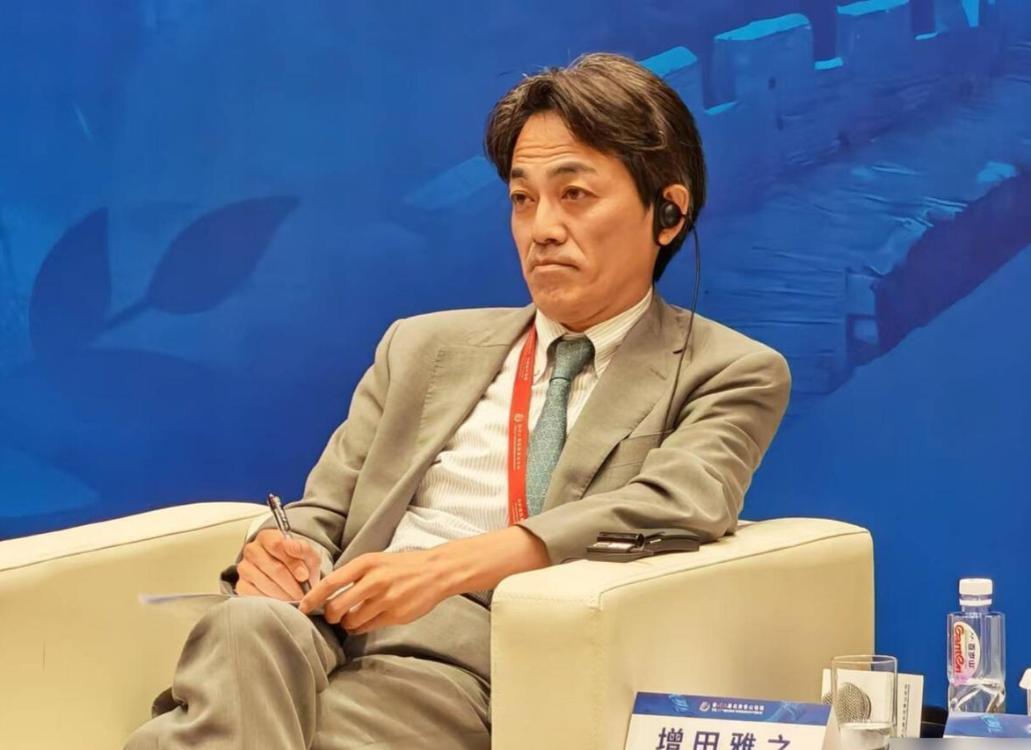 这届香山论坛，日本官方没拿到正式邀请，最爱对中国摆臭架子的日本代表一个也没来，鸠