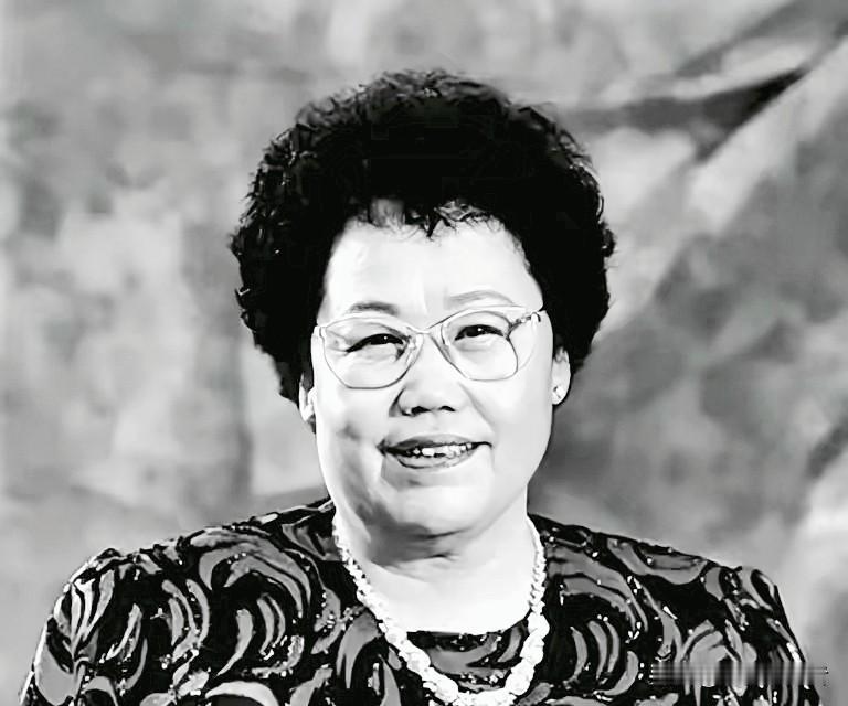 陈丽华曾立遗嘱：儿女每人100亿，余下归“唐僧”老公！2026年4月7日，富