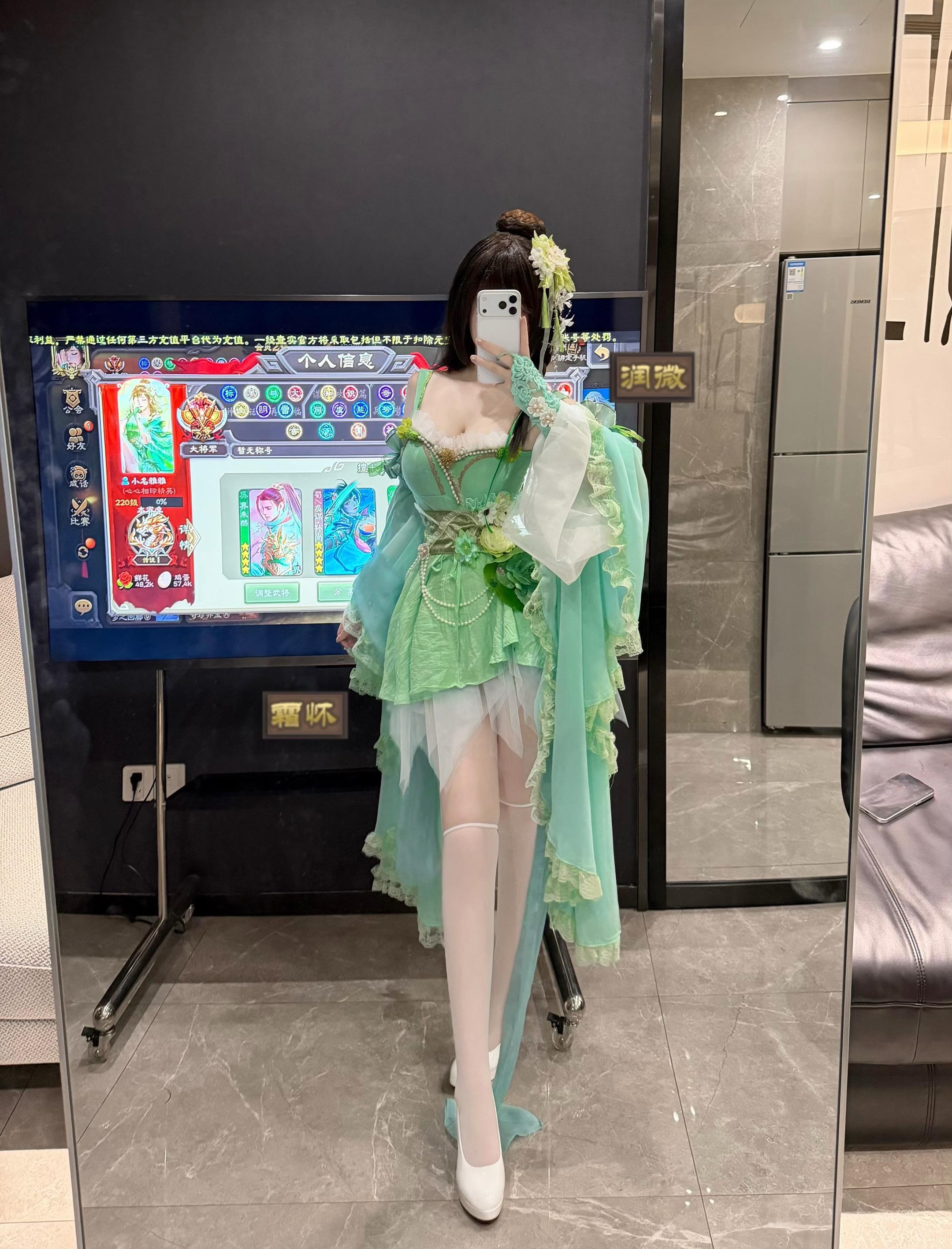 臣妾虽微，五红五黑。