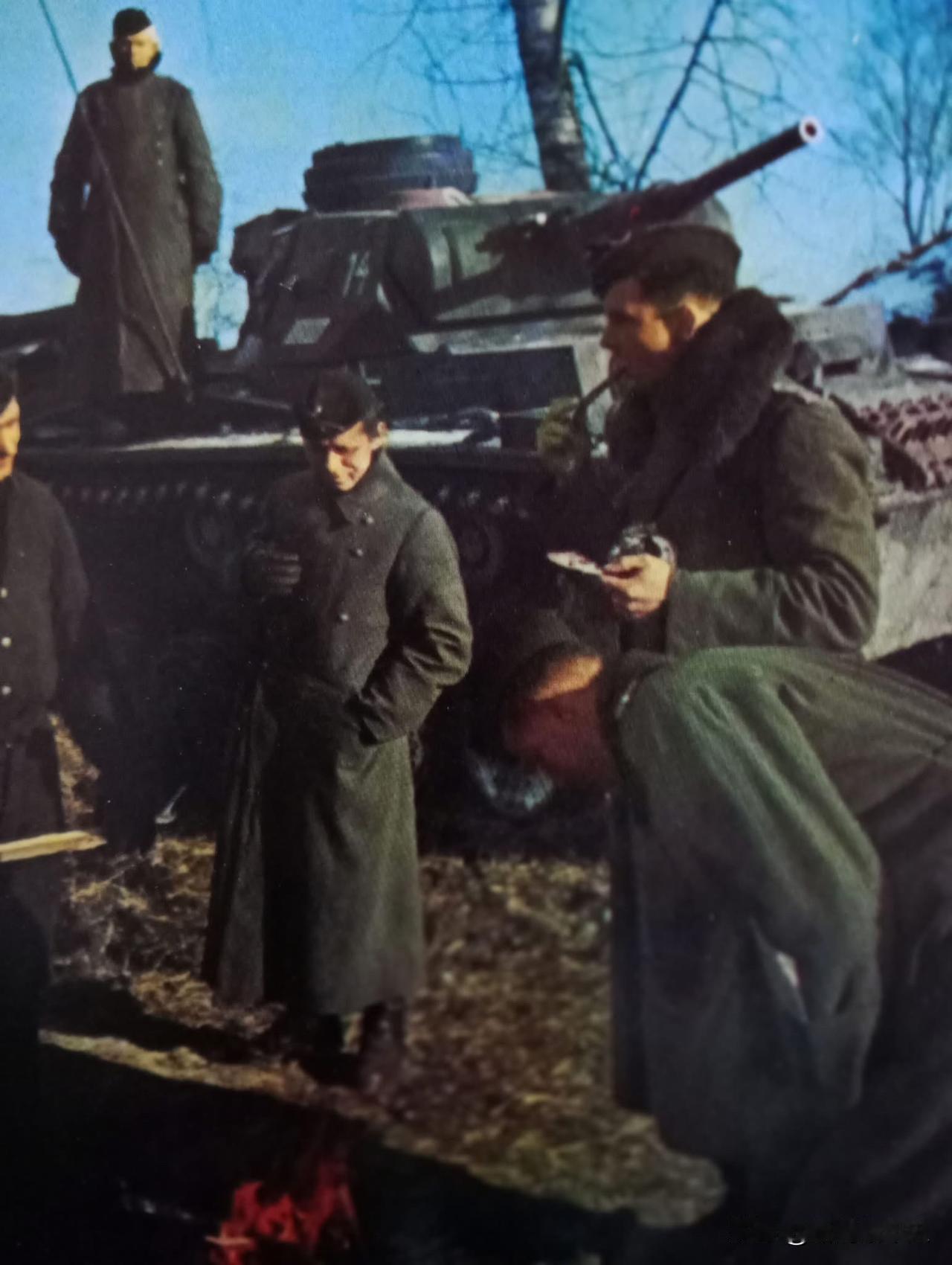 1941-1942年冬，为严寒所困，德军攻势戛然而止，装甲军团终未能兵临莫斯科。