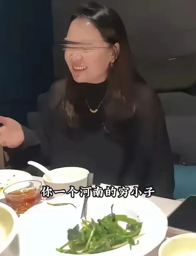 “西餐女”一夜爆红，真是让人看得既尴尬又好笑