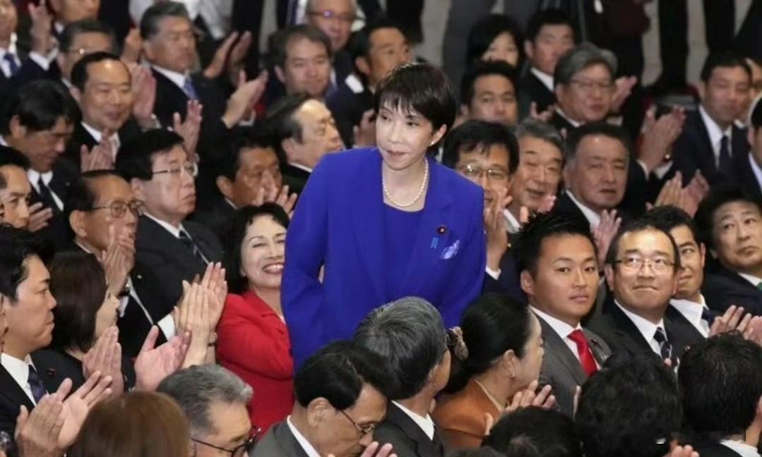 高市早苗的部分政见:①反对女性当天皇；②支持女性婚后随夫姓；③反对过度社会