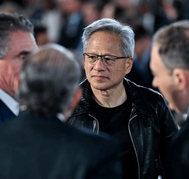 中方不愿购买H200芯片，英伟达供应商停止生产，白宫这下计谋破产了！最近，英伟达