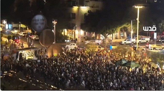 【以色列爆发抗议】在伊朗爆发支持伊斯兰共和国的活动之际，以色列也持续爆发大规模