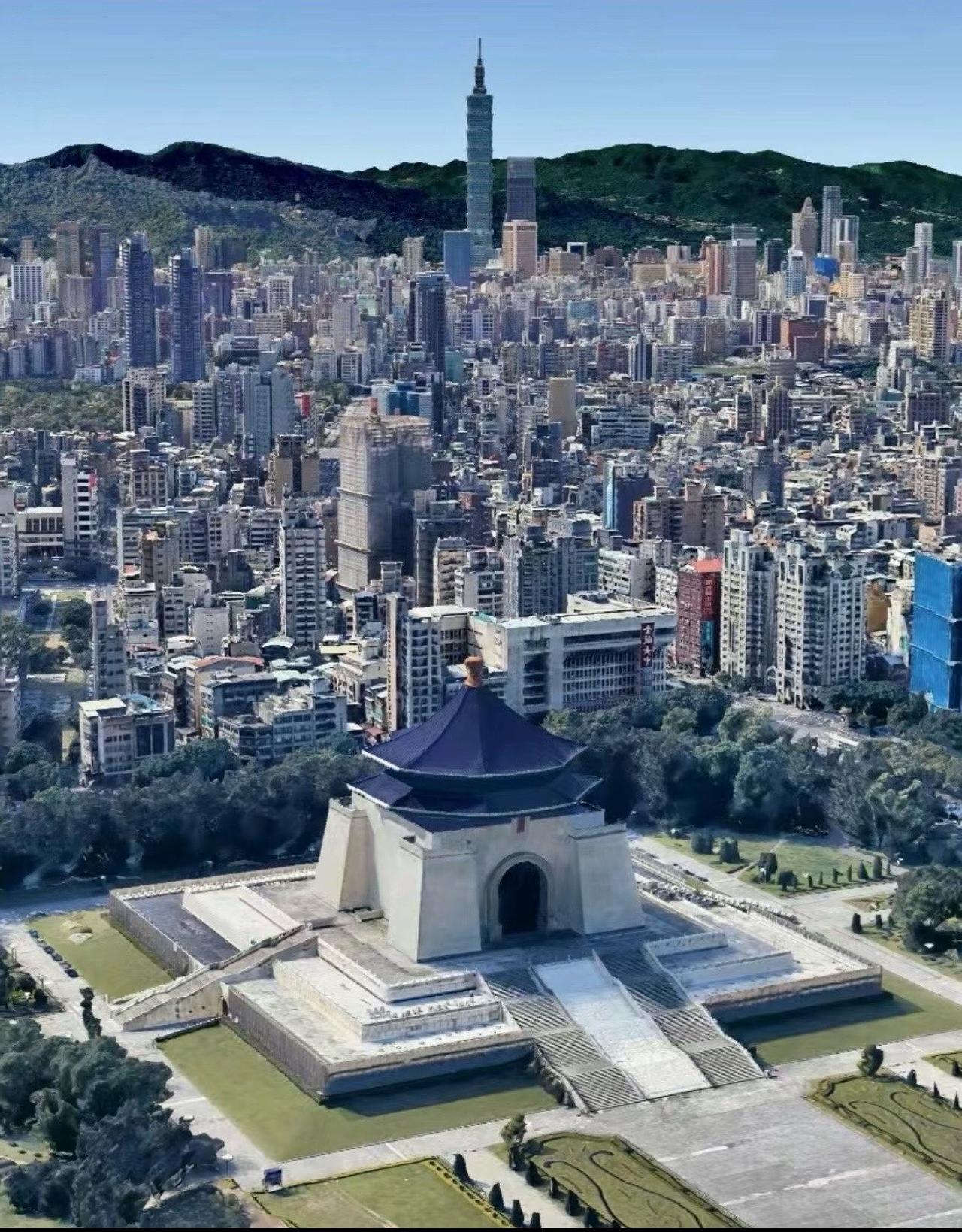 空中俯瞰台北，这类似大陆几线城市？