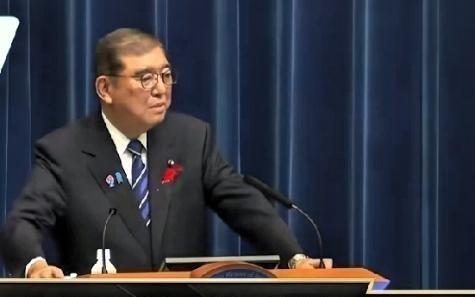 石破茂警告：日本别再幻想打仗！历史靠抢中国2.3亿两续命，如今扩张反会亡国！作为