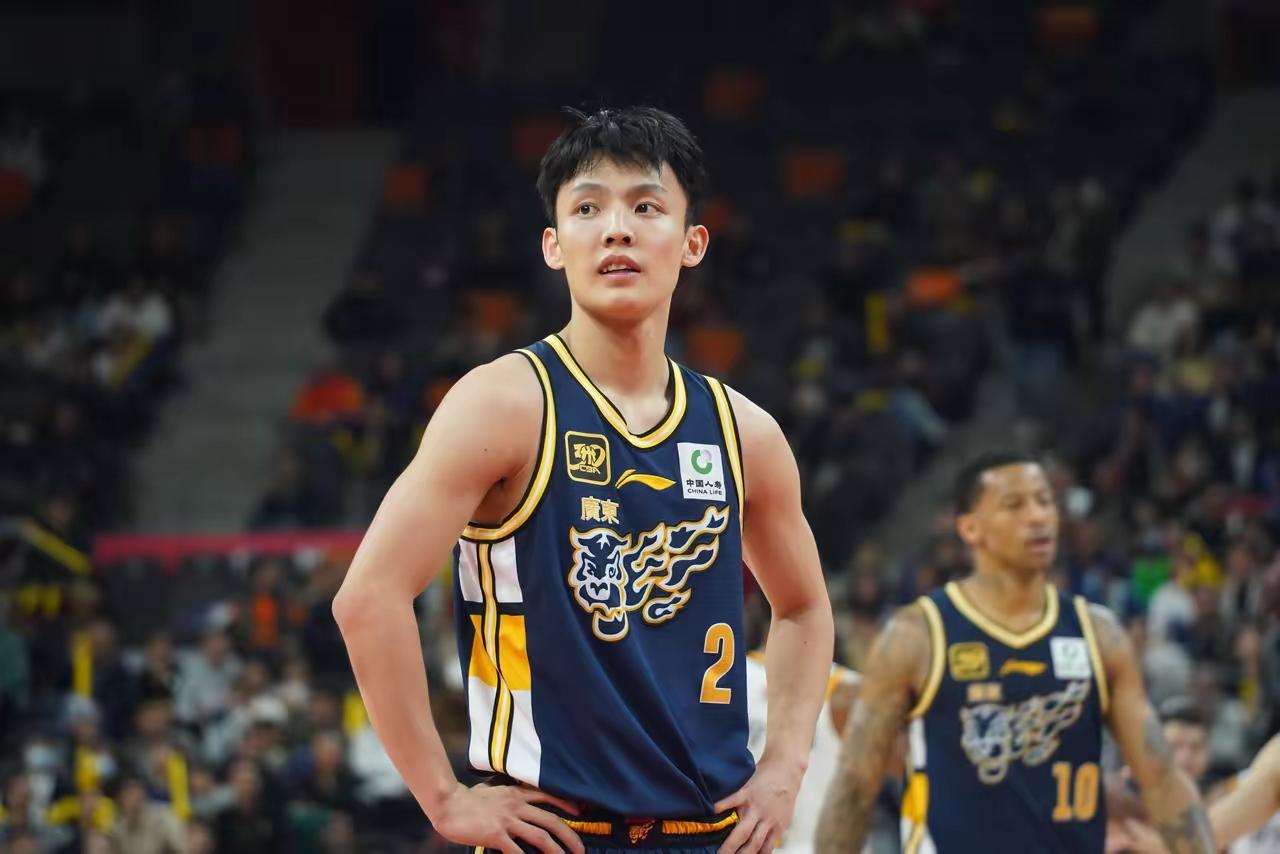 徐杰势不可挡！今天中午，cba联盟公布全明星首周投票结果，广东男篮后卫徐杰得到