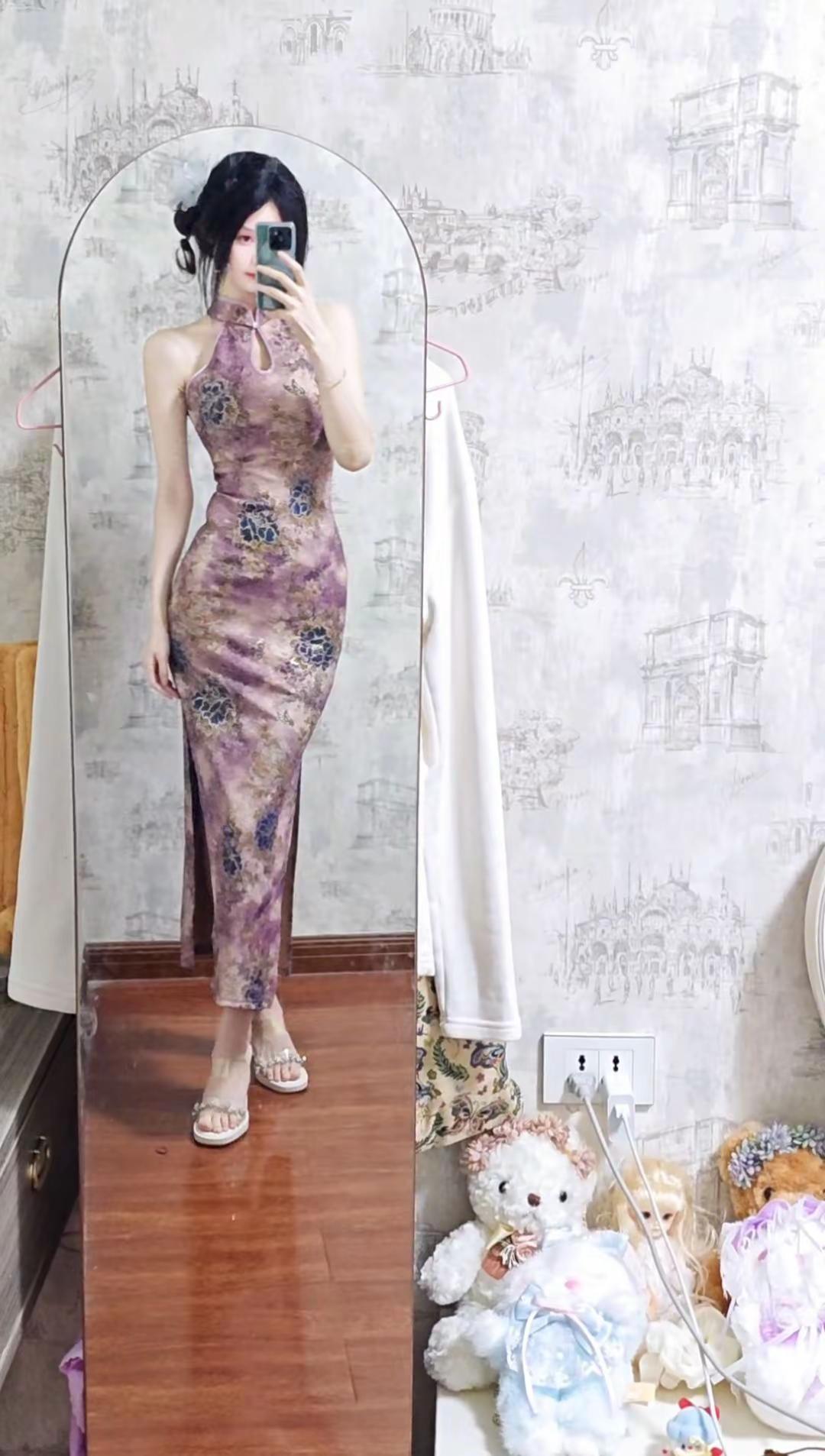 半夜一点爬起来穿旗袍我也不懂为什么我爱旗袍旗袍