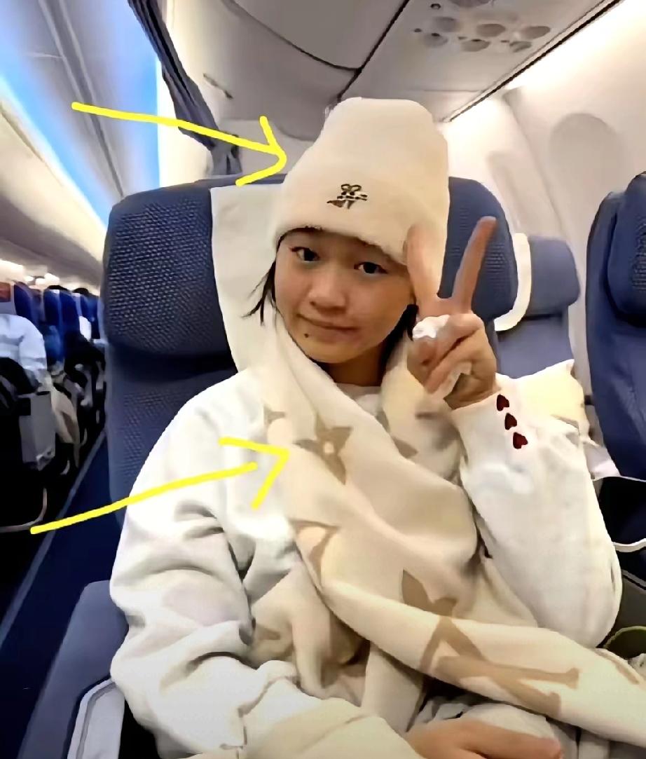 全红婵穿名牌被夸爆！这波“炫富”，越看越解气近期全红婵的一组日常照引发热议