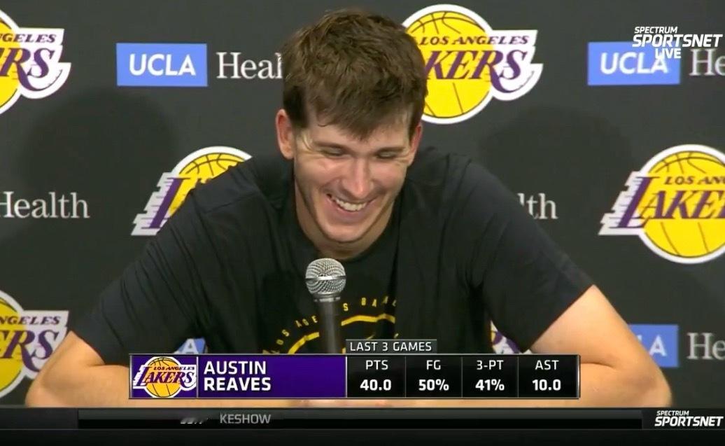 里夫斯谈及拉拉维亚时表示：“我认为这是他进入联盟以来，我见过他打得最出色的一场比