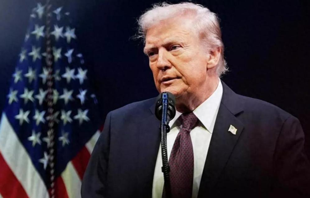 美国人发火了，气急败坏地要求中国“必须停止”。可笑的是，火是他们自己点的。岛内一