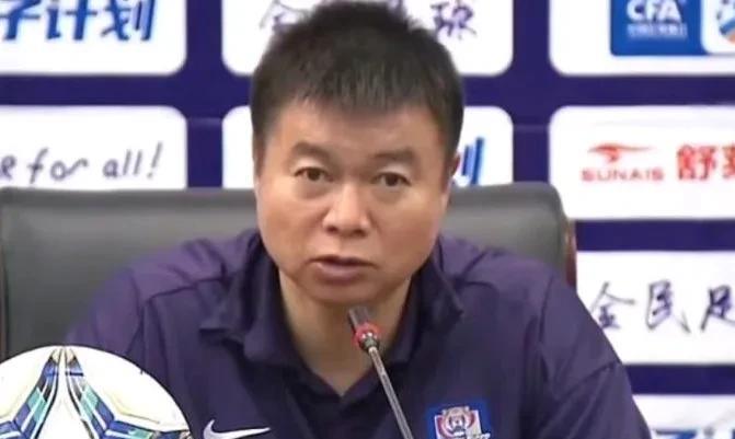 不愧是战略大师，于根伟这是给上海申花放了个一颗大烟雾弹啊。足协杯对阵广州豹