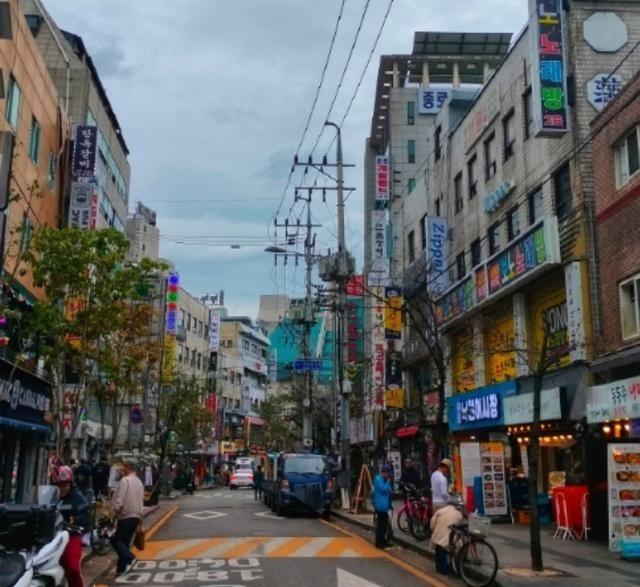 继新加坡、马来西亚之后，美国华人发声！美国华人称：中国人不要自以为是，现在连韩国