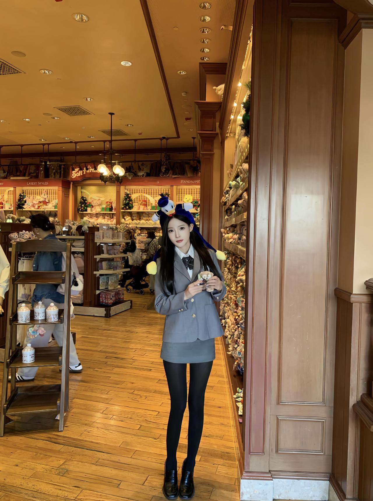 𝑫𝒊𝒔𝒏𝒆𝒚𝒍𝒂𝒏𝒅 𝒊𝒏 𝗛𝗞🏰永远相信童话