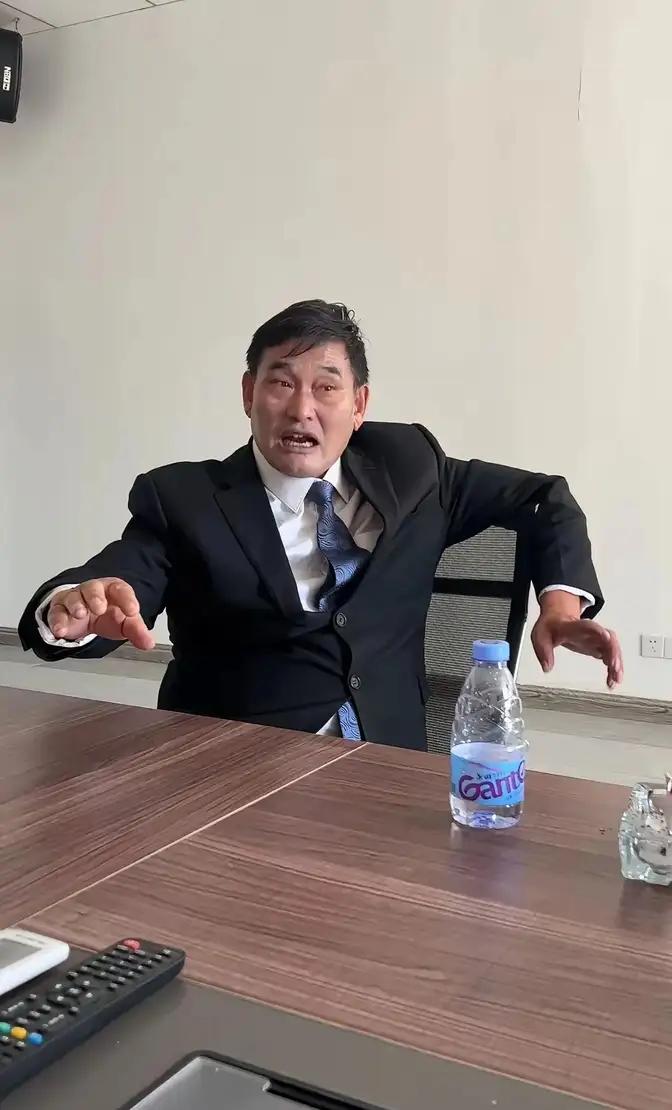 为什么总有人拿朱之文开涮，这不前几天竟有一些网友提议，让老朱当县长，为当地的经济