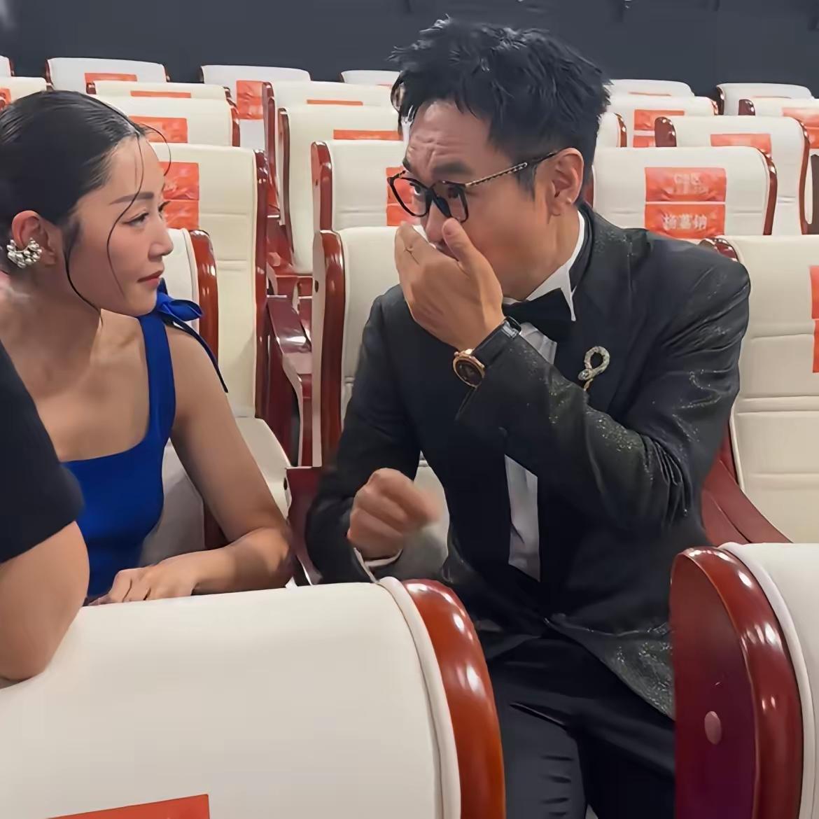 没想到大鹏认识的人还不少嘞连这个卫诗雅他都特别熟没有人会随随便便成功，大鹏有
