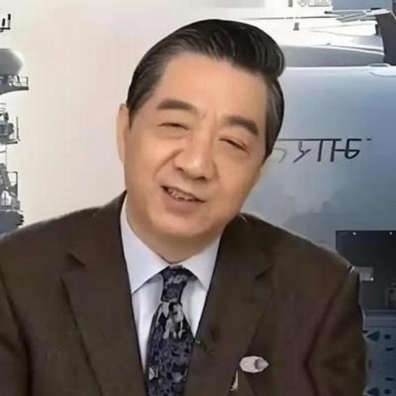 谢谢你张召忠！你真是伟大的预言家！2015年你就说过：“美国啥也不干，让东方大国