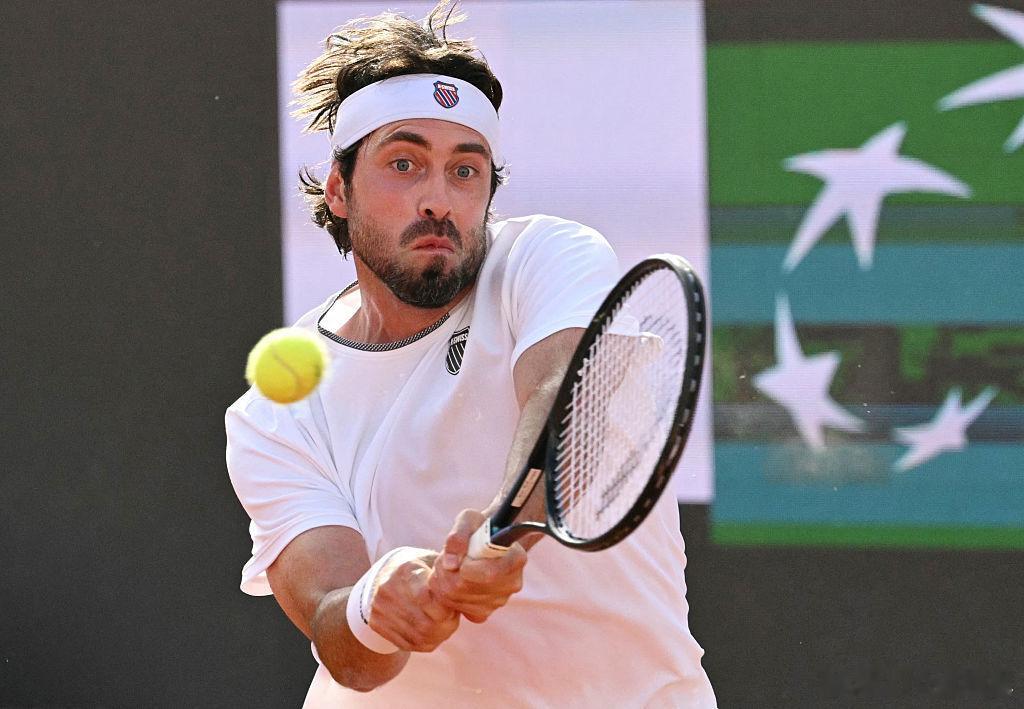 ATP1000罗马大师赛第四轮，巴希拉什维利以6-3赢下首盘，大比分1-0领先