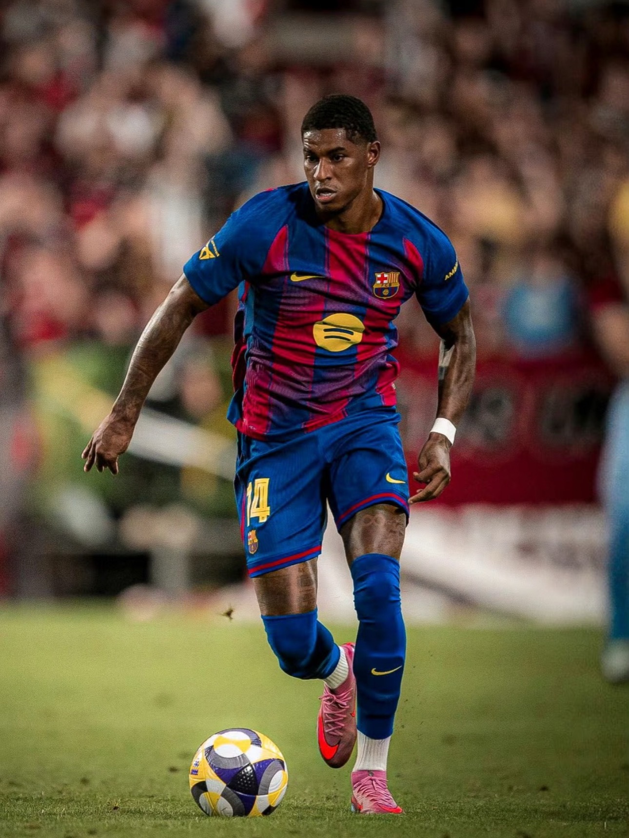 3000万太少！曼联要涨价卖拉什福德，球员已买房铁心留巴萨拉什福德的转会拉锯战，