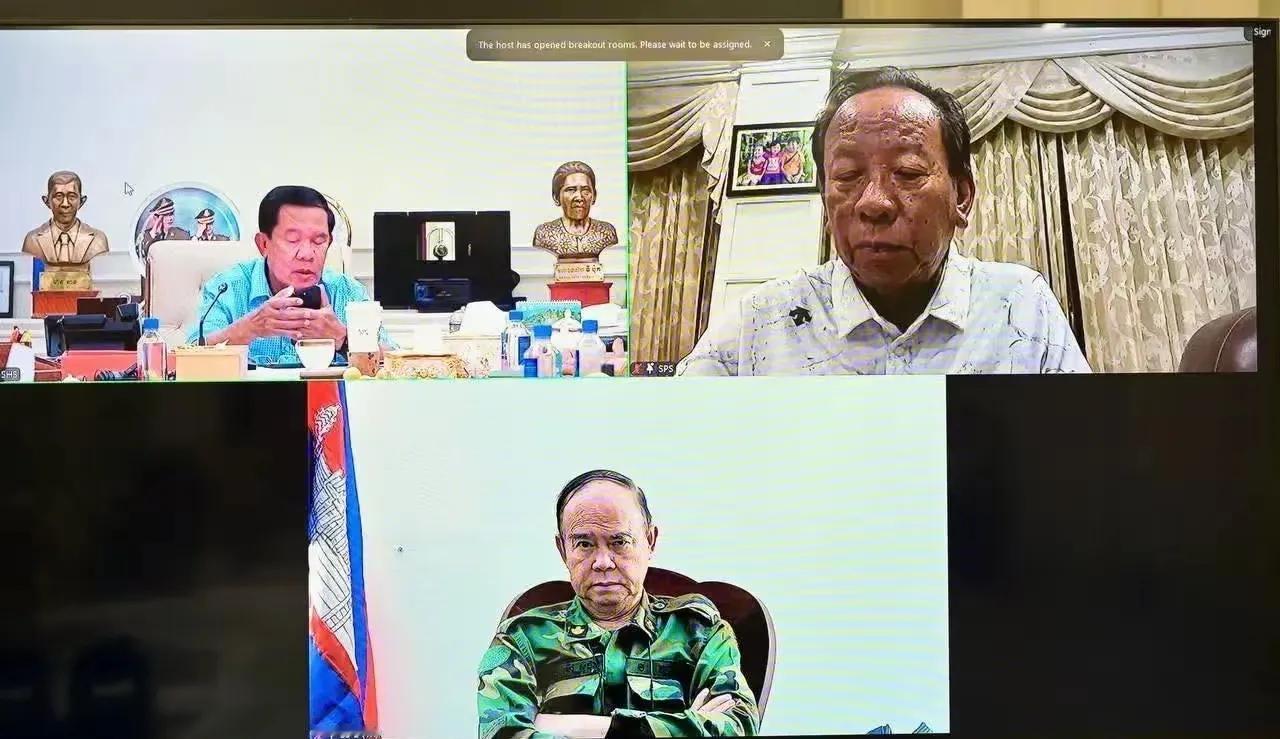 洪森昨夜召集柬埔寨高级将领开视频会议，参会人员有迪班和陆军司令毛索潘、总司令冯披