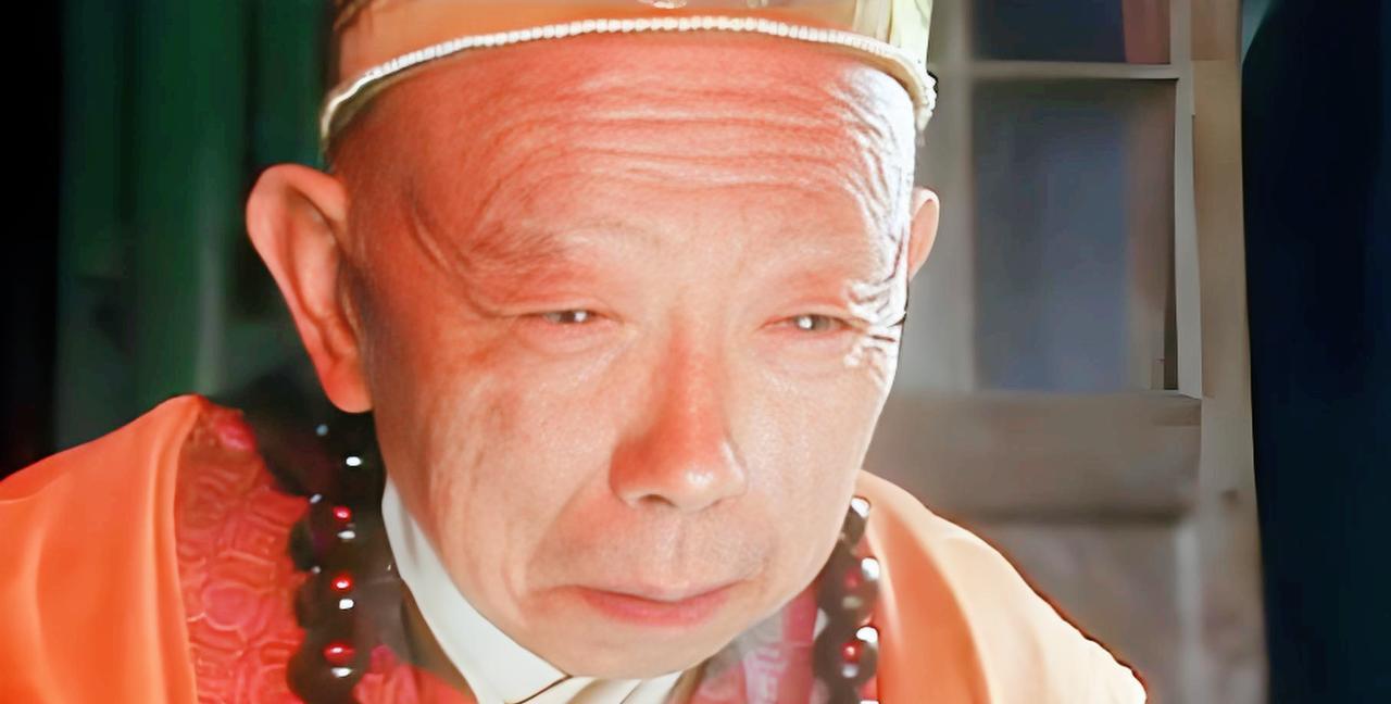 《西游记》里的金池长老都活了两百七十岁，见过无数珍宝，怎么见到唐僧的锦襕袈裟就走