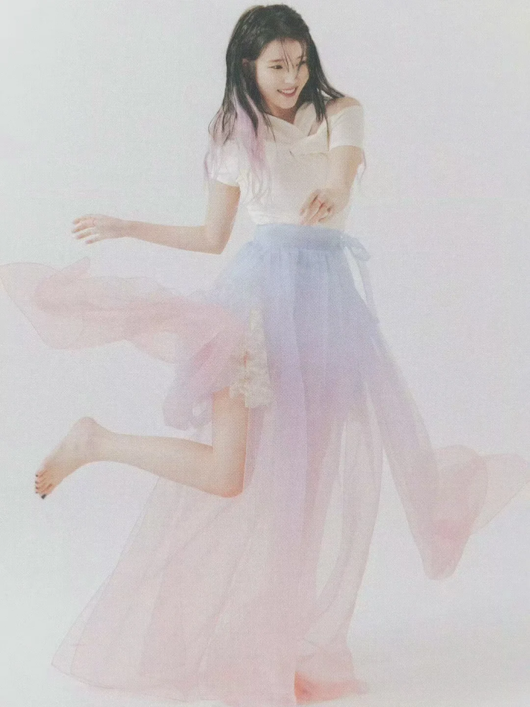 IU💖 纱裙起舞，仙气漫溢