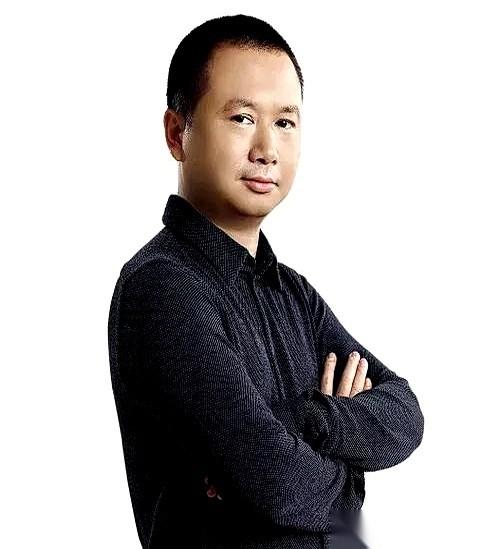 “你要不说清楚谁‘算计’的，我就放录音！”老罗这一下，真是被逼到墙角了。我真