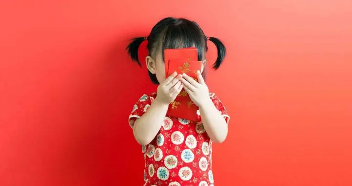 亲戚给我儿子500元压岁钱 他家两个娃我咋给? 宝妈高情商回应被赞