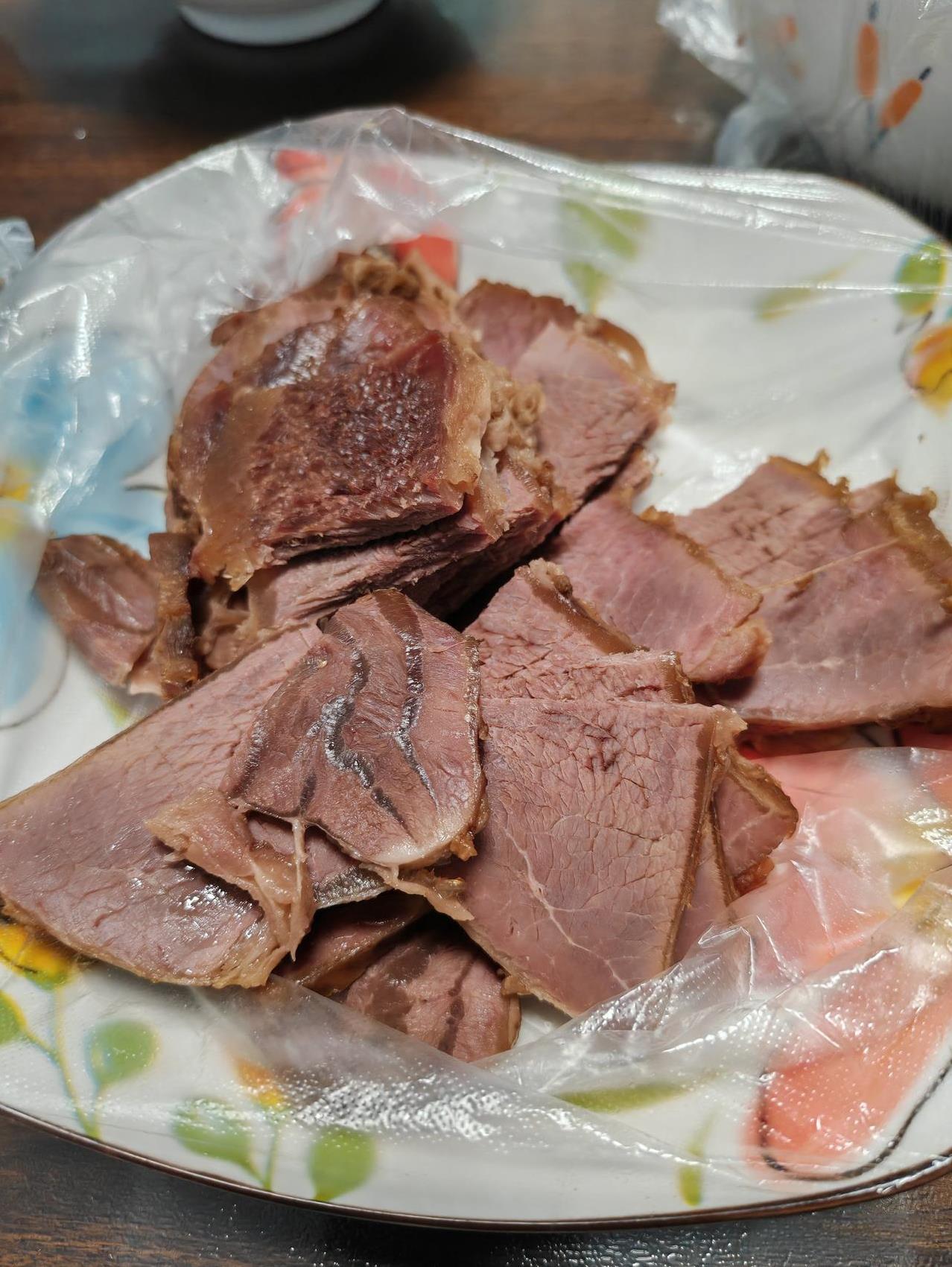 不想做饭了就在外面提，既实惠又能吃好！今天中午家里没有做饭，我