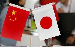 高市早苗亲自喊话了！希望与中国方面密切沟通。7月27日，根据外媒报道，在谈及对华