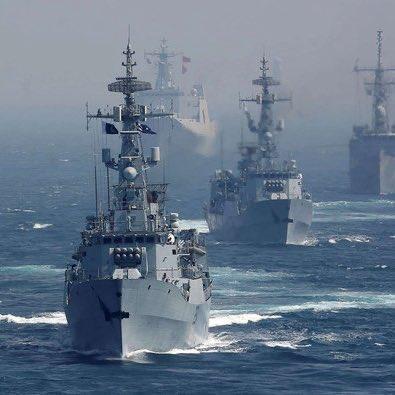 🚨🇵🇰突发新闻巴基斯坦海军成为世界上首支成功护送其航母及其他补给舰从霍