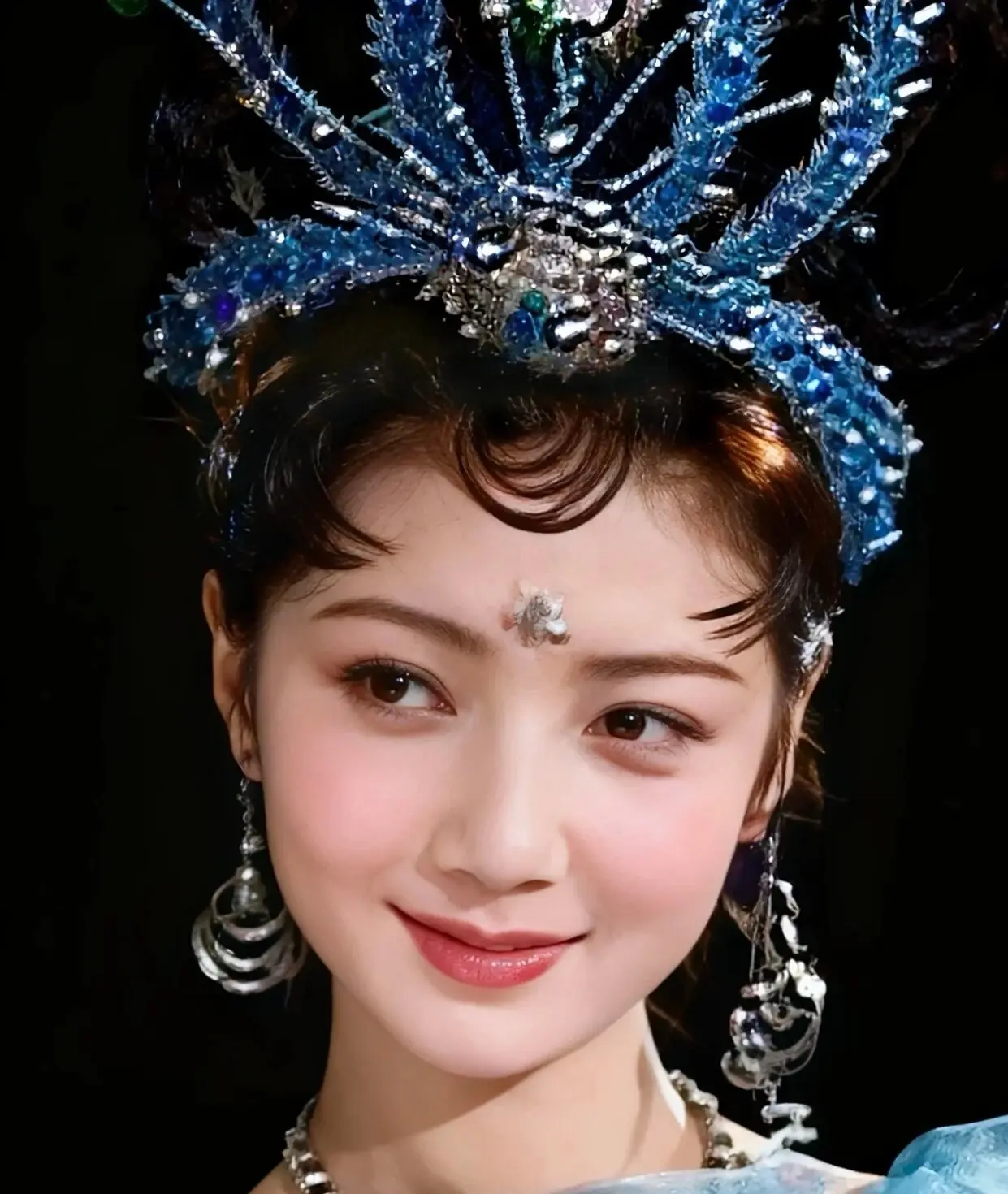 西游记蜘蛛精 小时候只顾害怕了。     导演审美无敌了