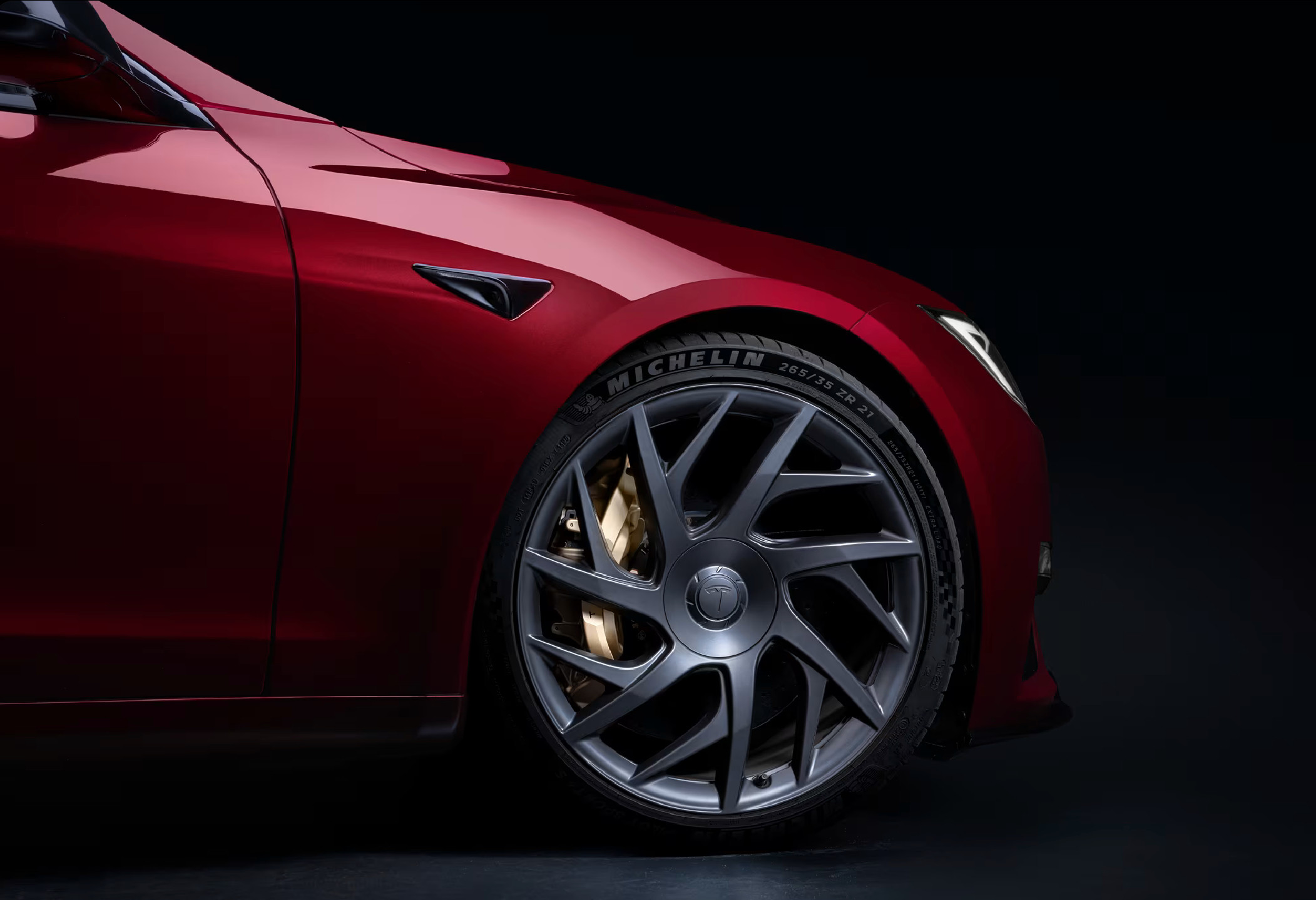 特斯拉最终以250辆ModelSPlaid和100辆Model