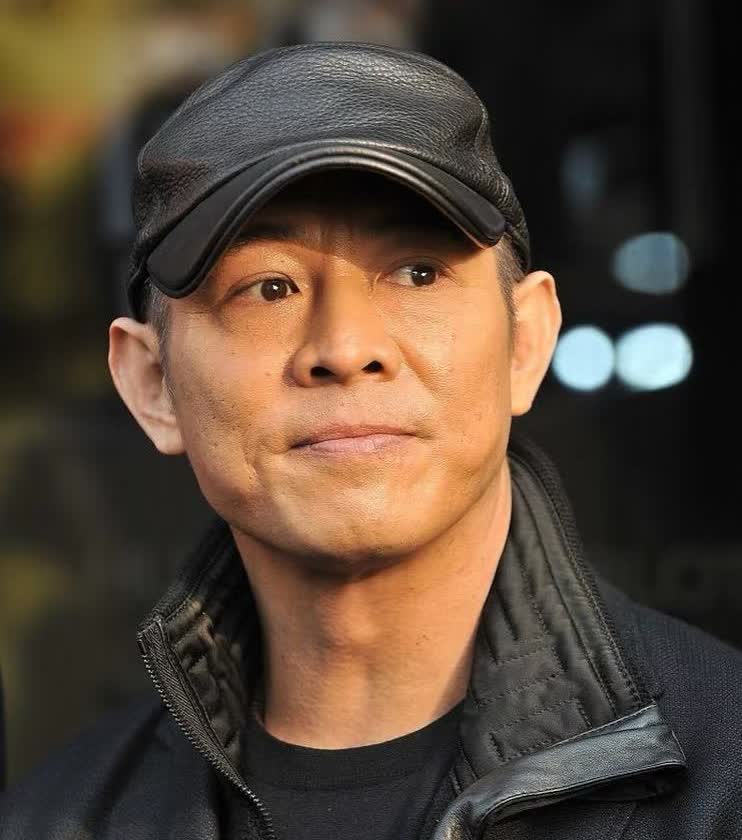 李连杰做梦都没想到，打败他的不是成龙，也不是吴京，更不是甄子丹，而是一个