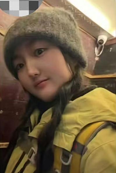 一年轻女生1月1日徒步秦岭失联，家人紧急寻人，哎，有啥想不开的，风雪天气偏向虎山