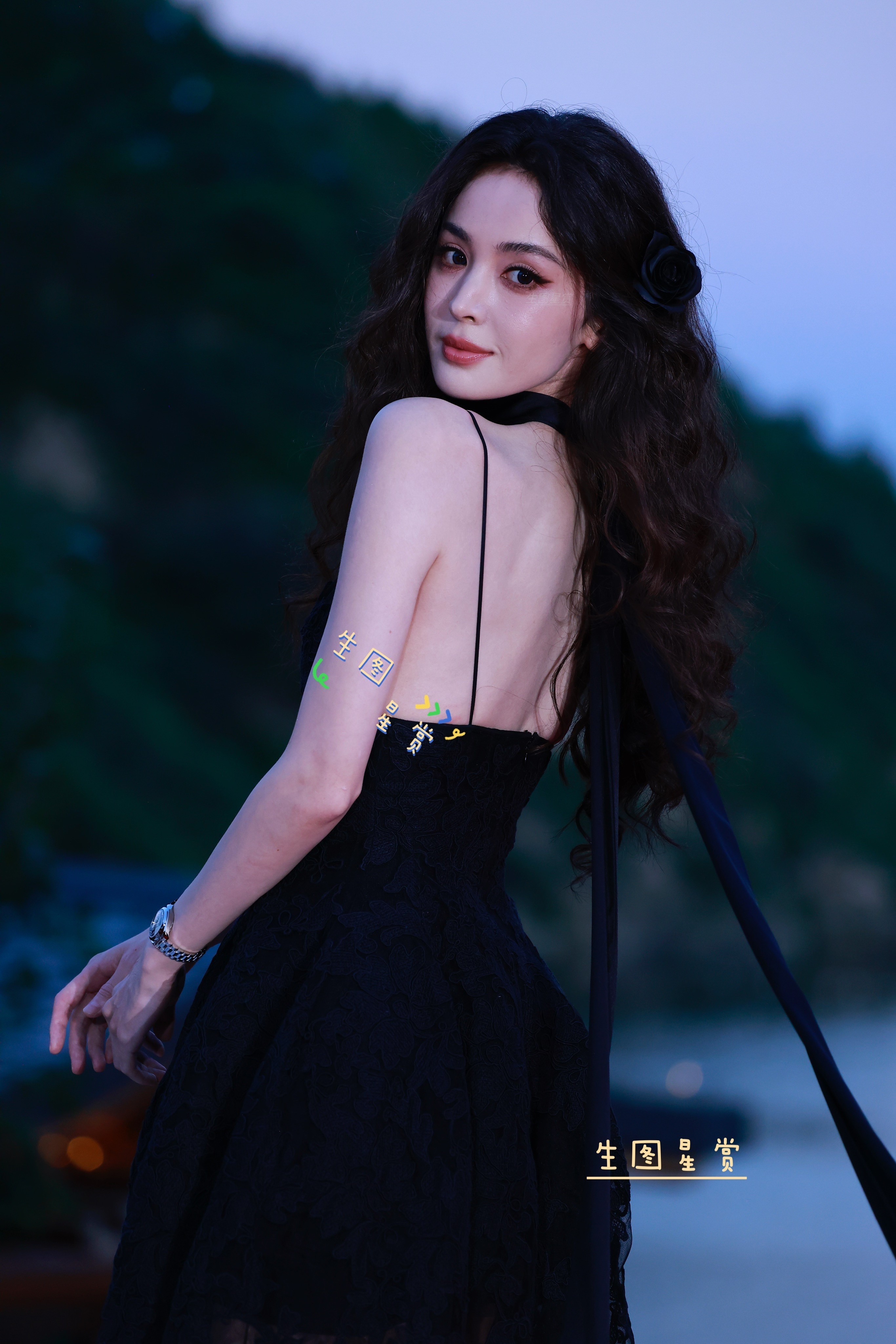 娜扎在复制粘贴的时代，你是手写的诗