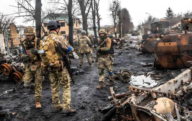 俄罗斯本来有机会拿下乌克兰，但迟迟没有攻克的真正原因，正好印证了毛主席的一句预言