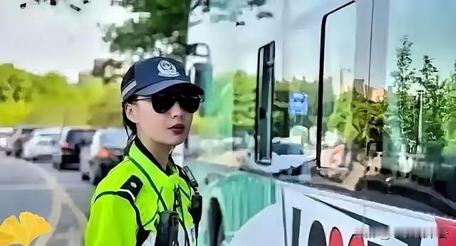 辅警和协警的区别辅警和协警不一样，辅警属于编外公职人员，而协警不属于公职人员。很多人日常看见路面执勤