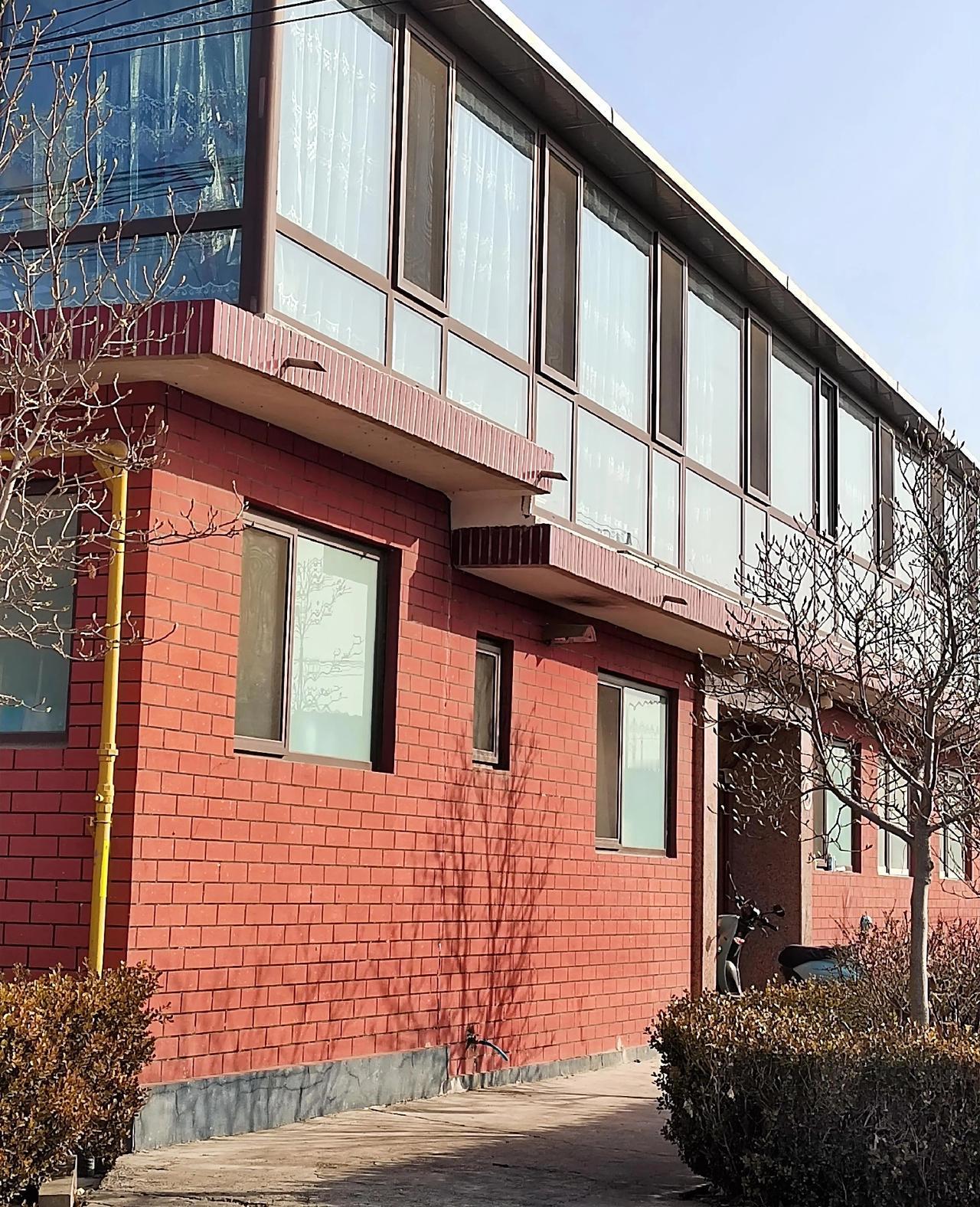 听说住宅房可以以旧换新，咋一听，确实心动，但专念又一想，家住在老城区，虽然房子旧