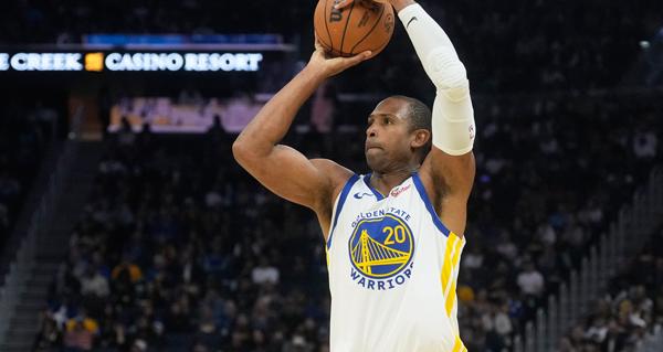 金州勇士在接下来至少一周时间里将面临更加紧张的人员状况。球队确认艾尔·霍福德和塞