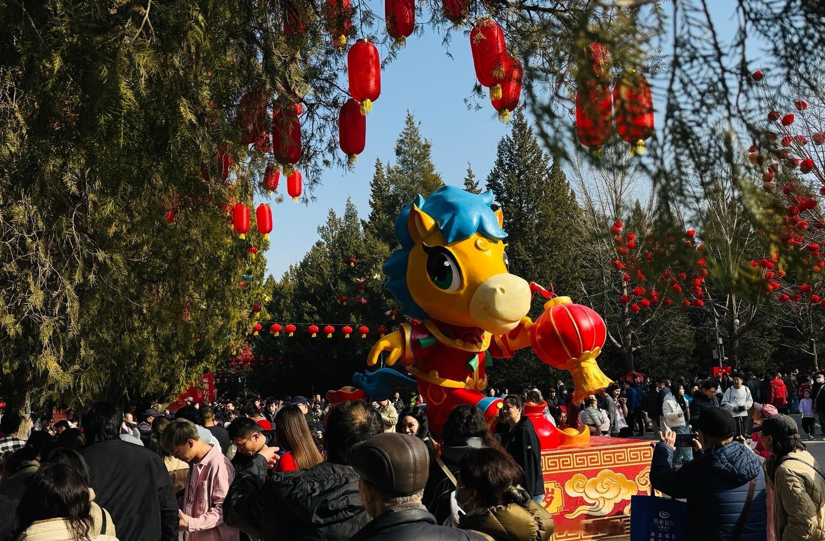 大年初四逛庙会天气给力摄影