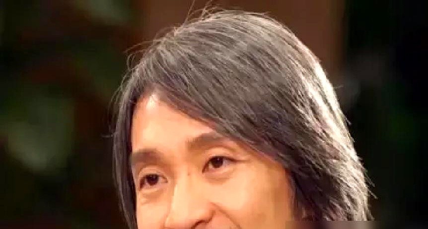 2009年，周星驰给韩三平打了个电话，说想零片酬演个路人甲。韩三平听完，直接给拒了。当时《建国大业》