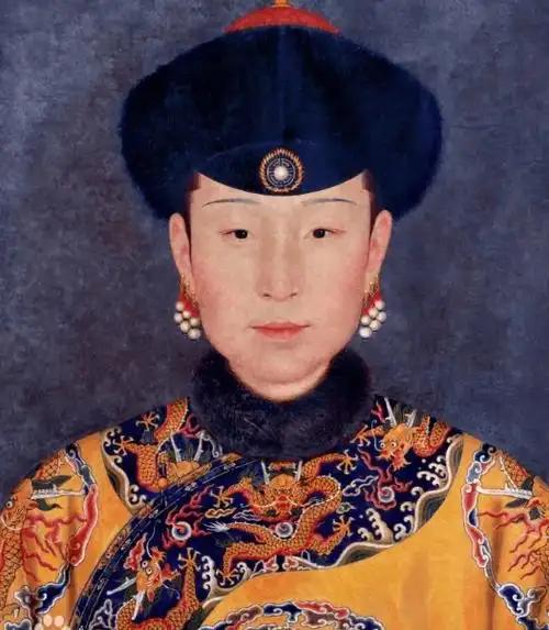 乾隆继后那拉氏为何断发？是乾隆风流惹得祸还是其中另有隐情？那拉氏断发这事绝不