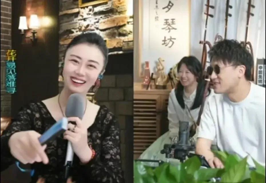 凌晨3点，寒风刺骨。河北邯郸，一位外卖小哥在送餐途中，因一纸罚单崩溃大哭，坐在人