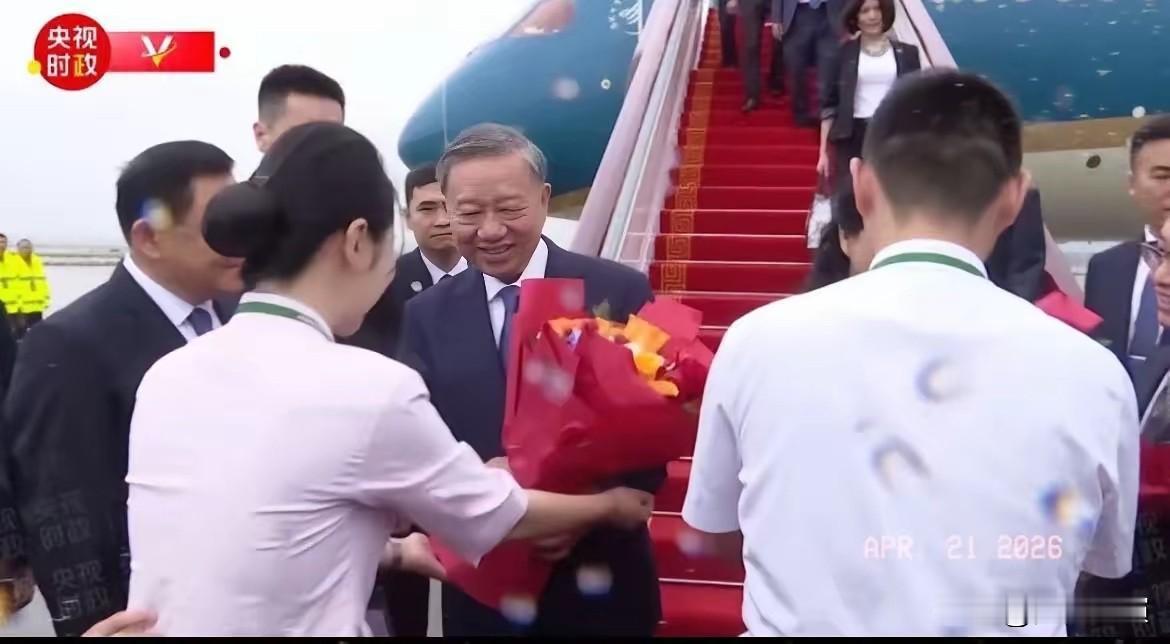 这次访华潮出现了一个非常耐人寻味的现象，不管是什么国家，在中国进行完访谈之后都会