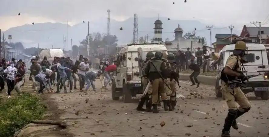 血债血偿！援建瓜达尔港被炸，外交部火力全开：坚决打击一切恐怖主义。三号，援建