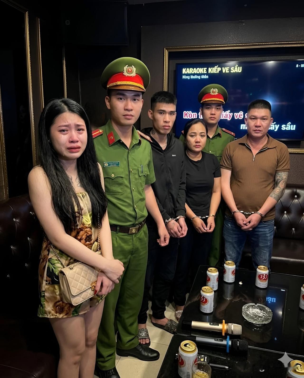 越南14岁少女遭骗，辗转多家卡拉OK酒吧：悲惨遭遇岘港市警方正在调查一起令人