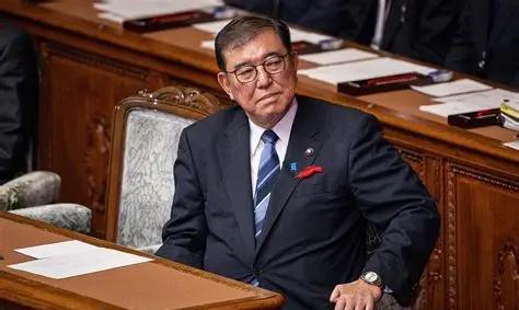 日本为何频繁更换首相和内阁，但国家却从来不乱？因为说白了，日本背后有真正的世家大