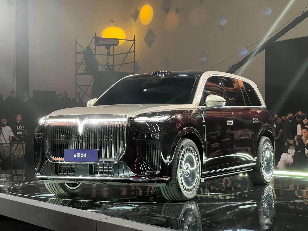 绿牌政策大地震！2025年绿牌政策迎来三大颠覆性调整，再想买车的就要好好琢磨一下