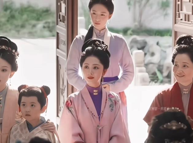 《兰香如故》添妆礼成照妖镜！林锦峤送蟋蟀成全场笑柄！程氏当众社死，才懂兰香送米铺